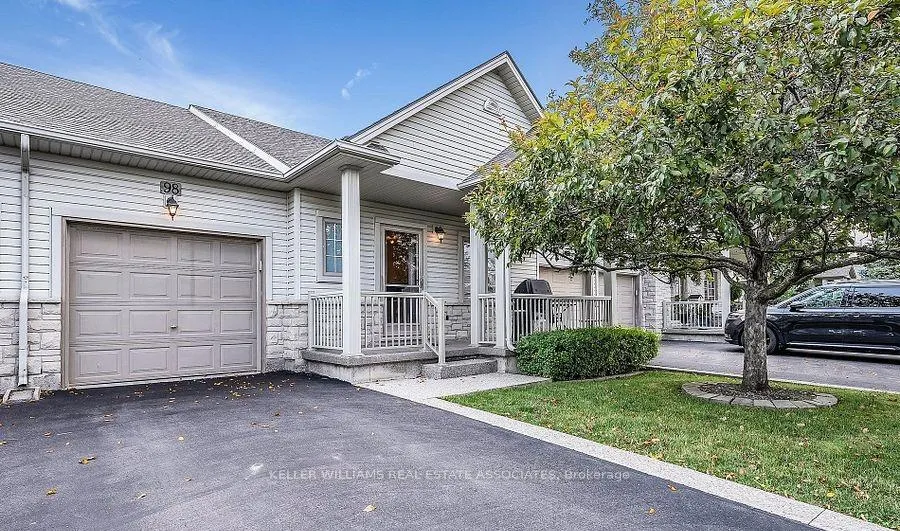 Photo 3 of 98 Southbrook Drive, Hamilton, Binbrook — HOMEH