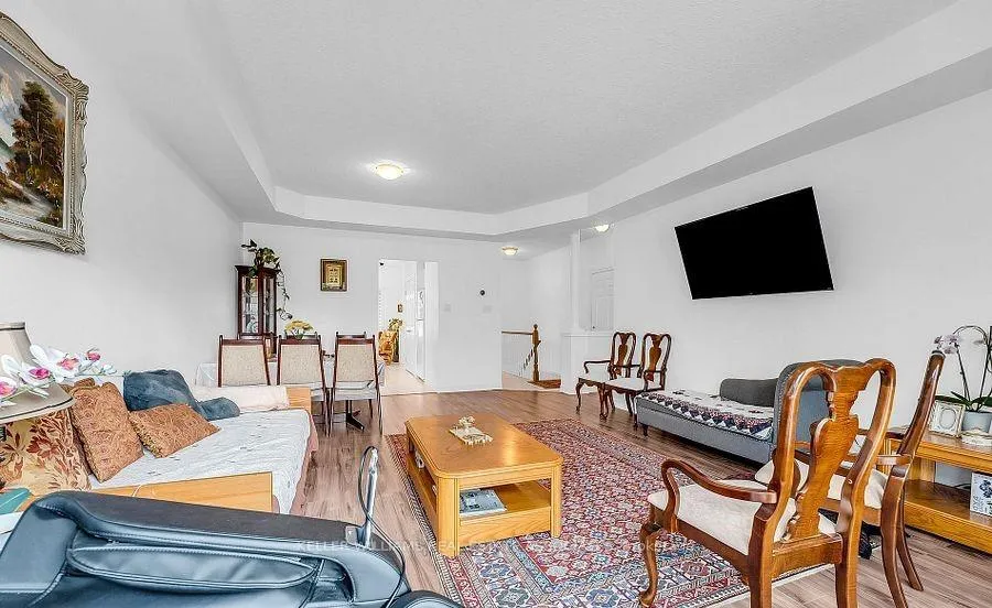 Photo 11 of 98 Southbrook Drive, Hamilton, Binbrook — HOMEH