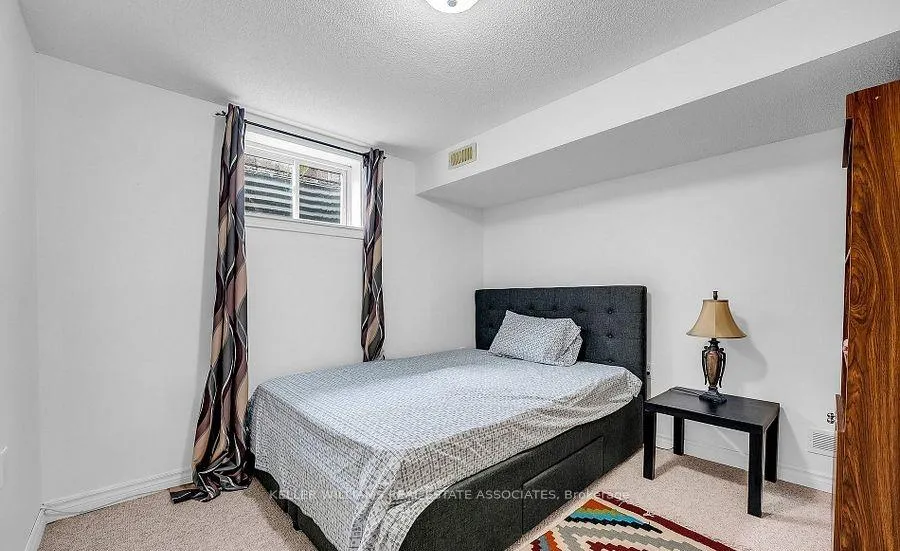 Photo 27 of 98 Southbrook Drive, Hamilton, Binbrook — HOMEH