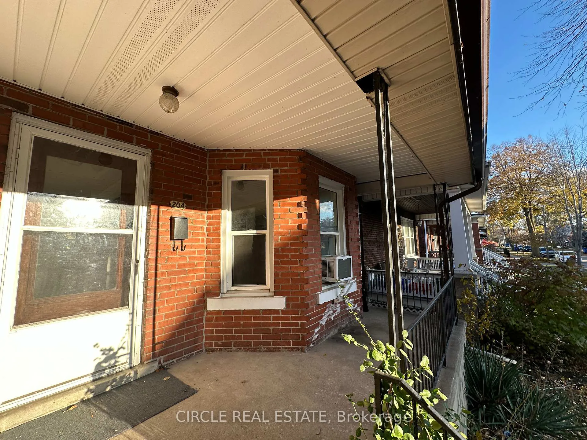 Photo 4 of 202-204 Mckay Avenue, Windsor — HOMEH