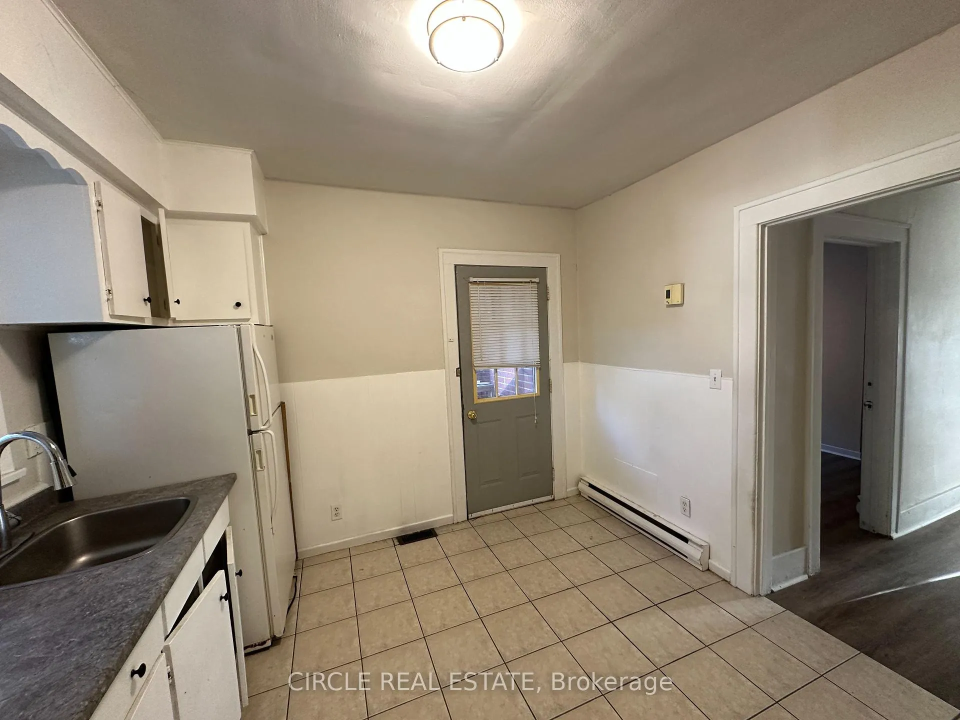Photo 9 of 202-204 Mckay Avenue, Windsor — HOMEH