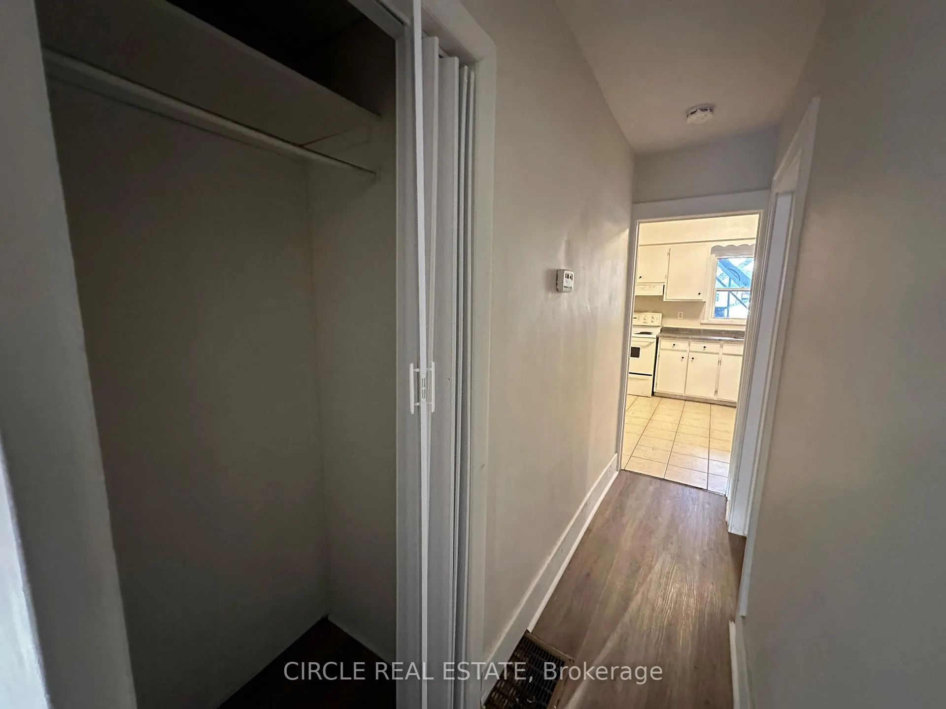 Photo 15 of 202-204 Mckay Avenue, Windsor — HOMEH