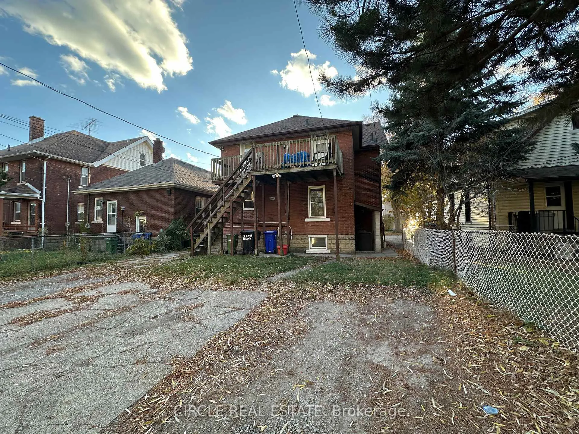 Photo 20 of 202-204 Mckay Avenue, Windsor — HOMEH
