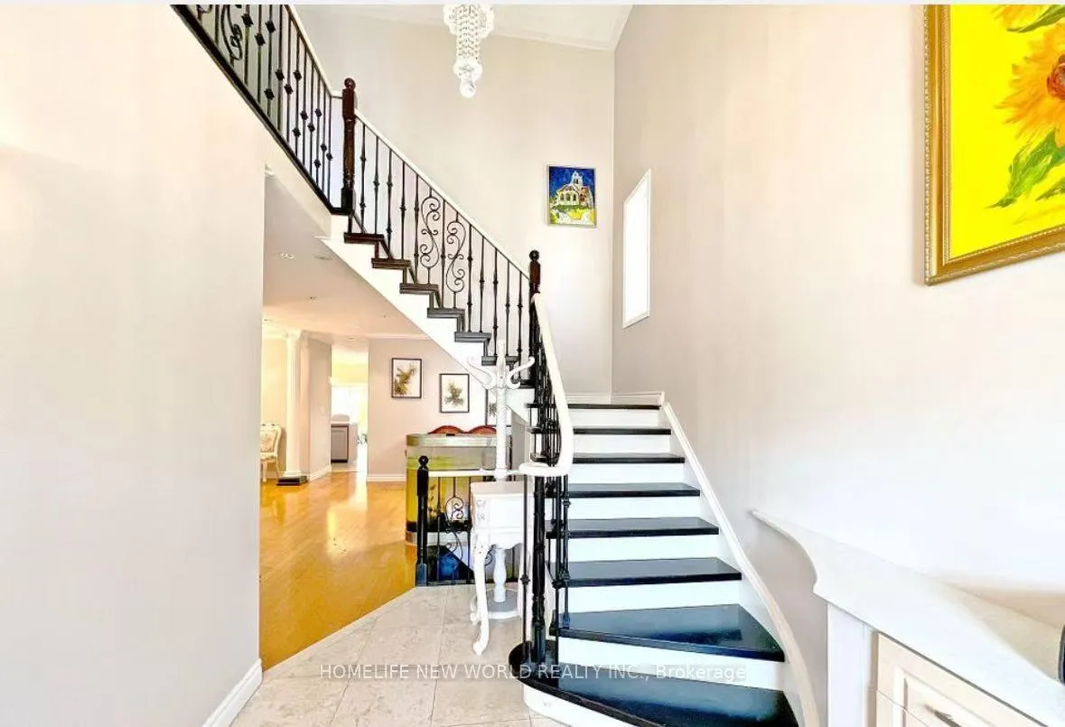 Photo 9 of 40 Irish Rose Drive, Markham, Berczy — HOMEH
