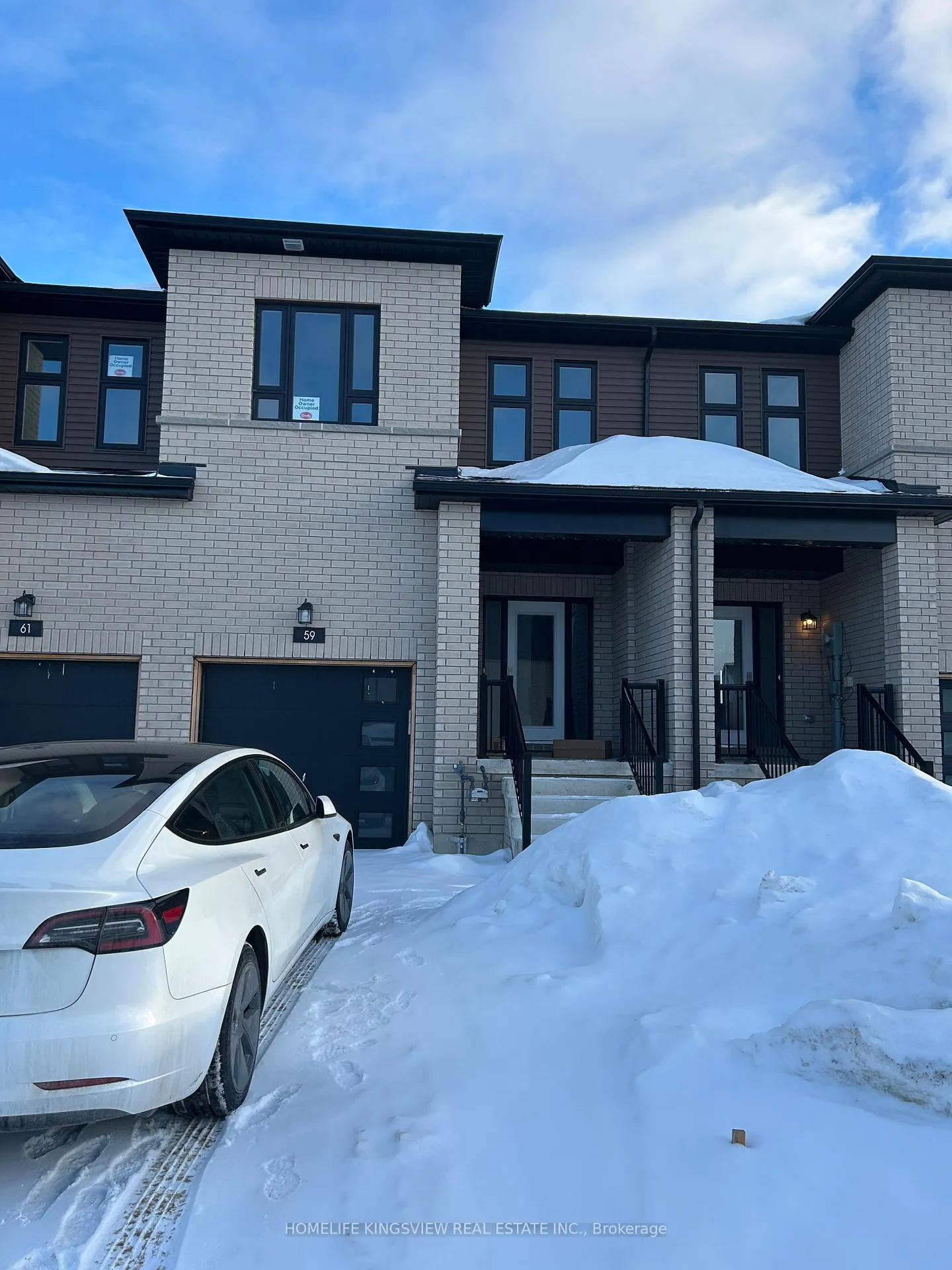 Photo 2 of 59 gateway Drive, Barrie, Rural Barrie Southeast — HOMEH