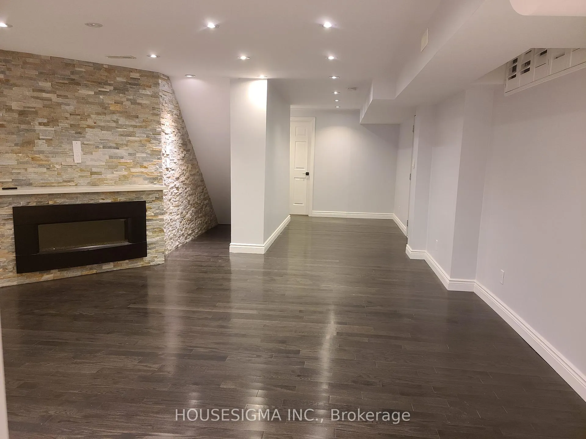 Photo 7 of Unit Lower, 48 Linacre Drive, Richmond Hill, Oak Ridges — HOMEH