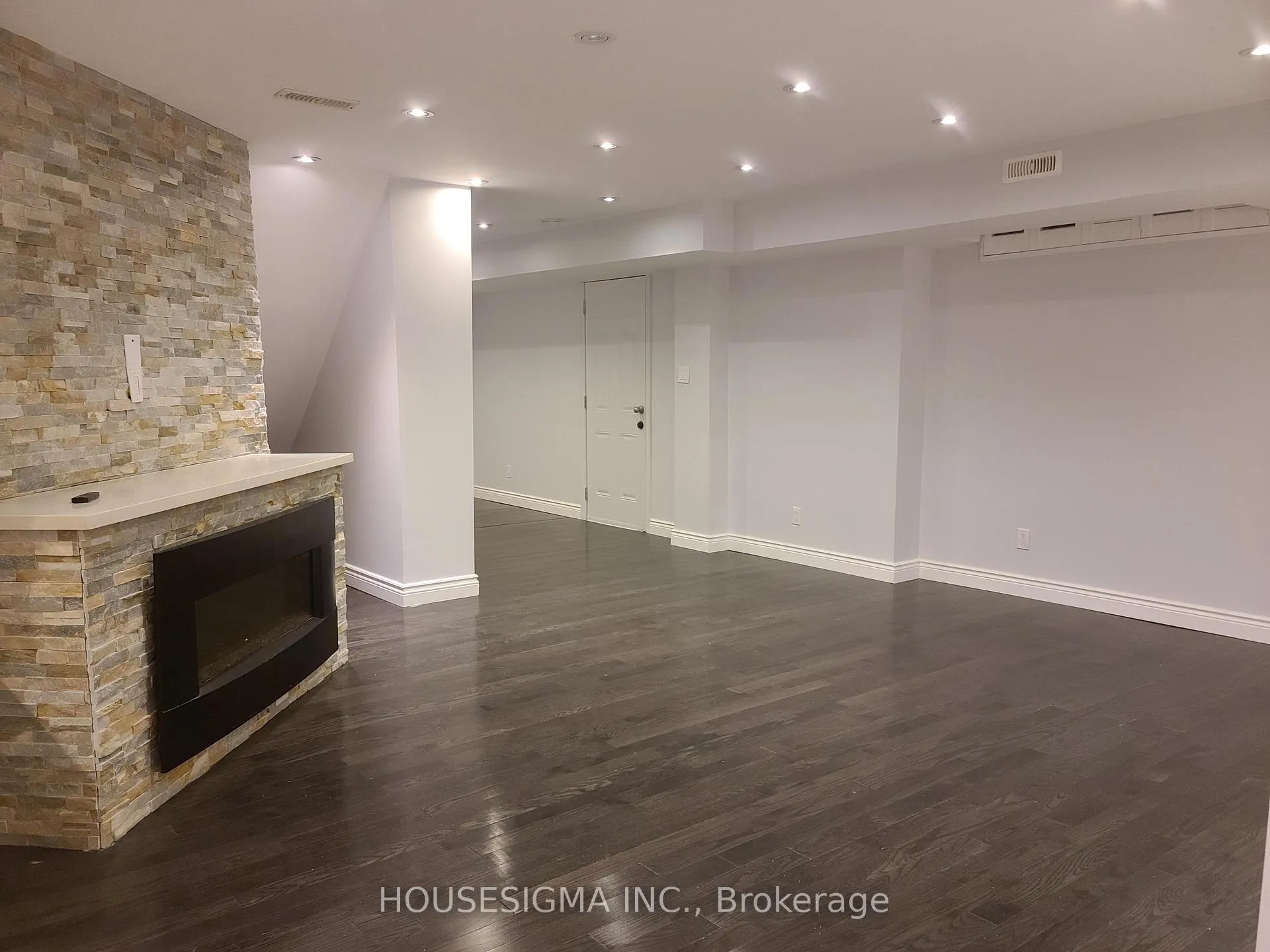 Photo 8 of Unit Lower, 48 Linacre Drive, Richmond Hill, Oak Ridges — HOMEH