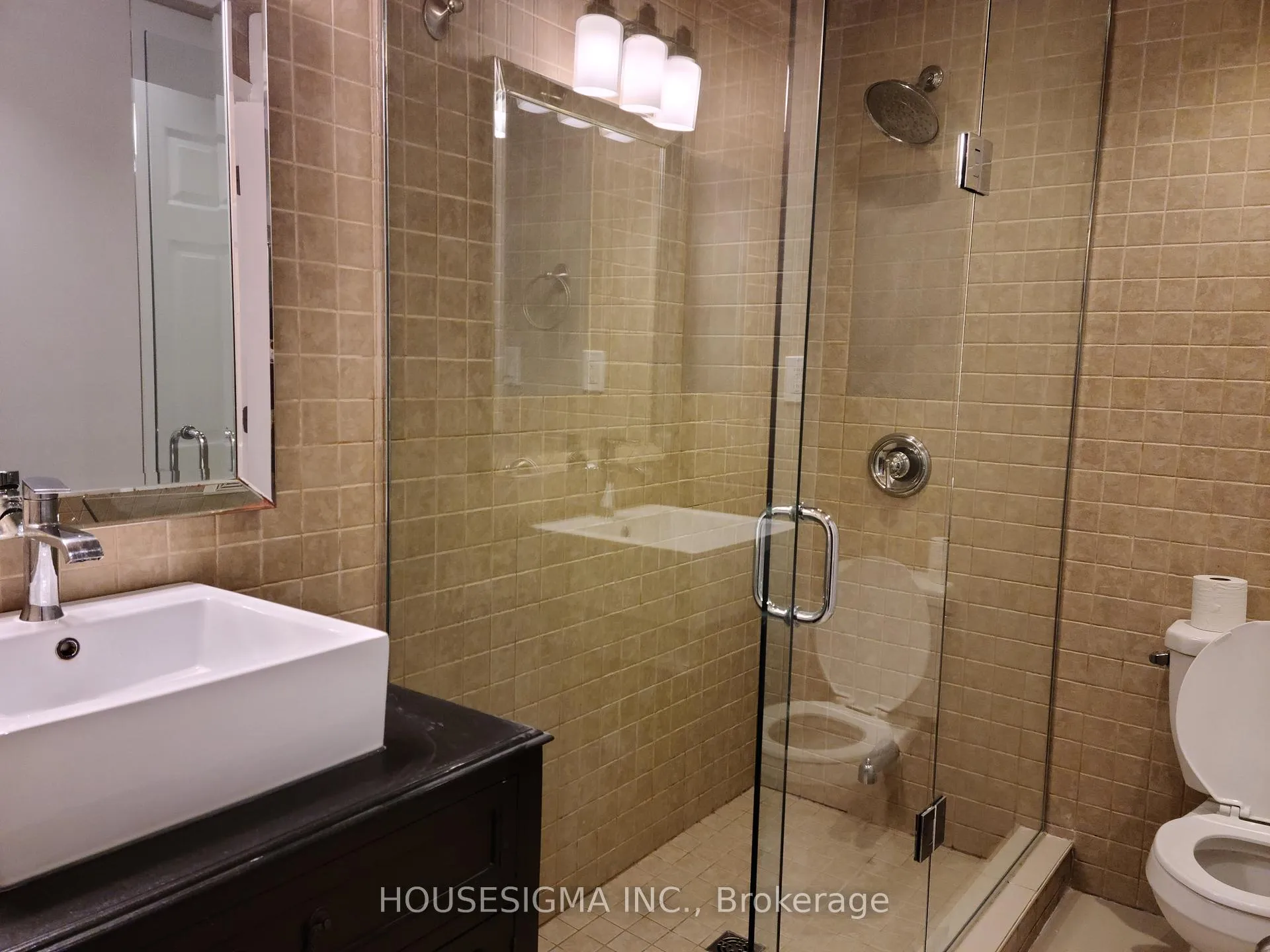 Photo 15 of Unit Lower, 48 Linacre Drive, Richmond Hill, Oak Ridges — HOMEH