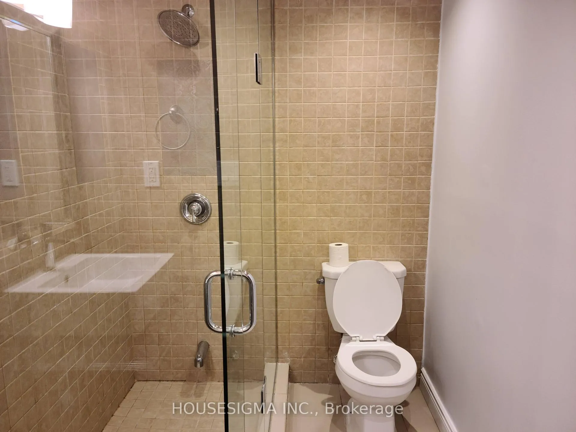 Photo 16 of Unit Lower, 48 Linacre Drive, Richmond Hill, Oak Ridges — HOMEH