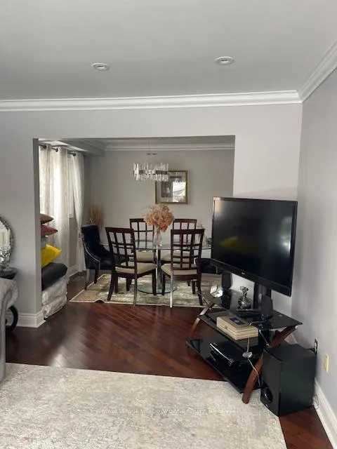 Photo 7 of 158 Stephen Street, Richmond Hill, North Richvale — HOMEH