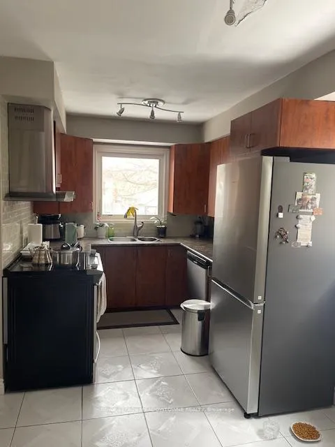 Photo 9 of 158 Stephen Street, Richmond Hill, North Richvale — HOMEH