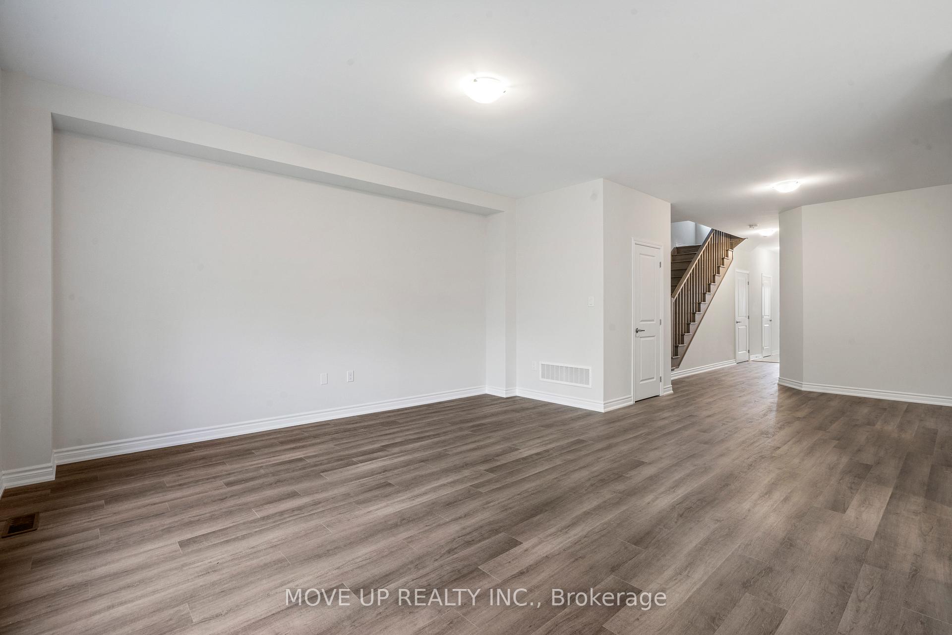 Photo 12 of 325 Beechwood Forest Lane, Gravenhurst, Muskoka (S) — HOMEH