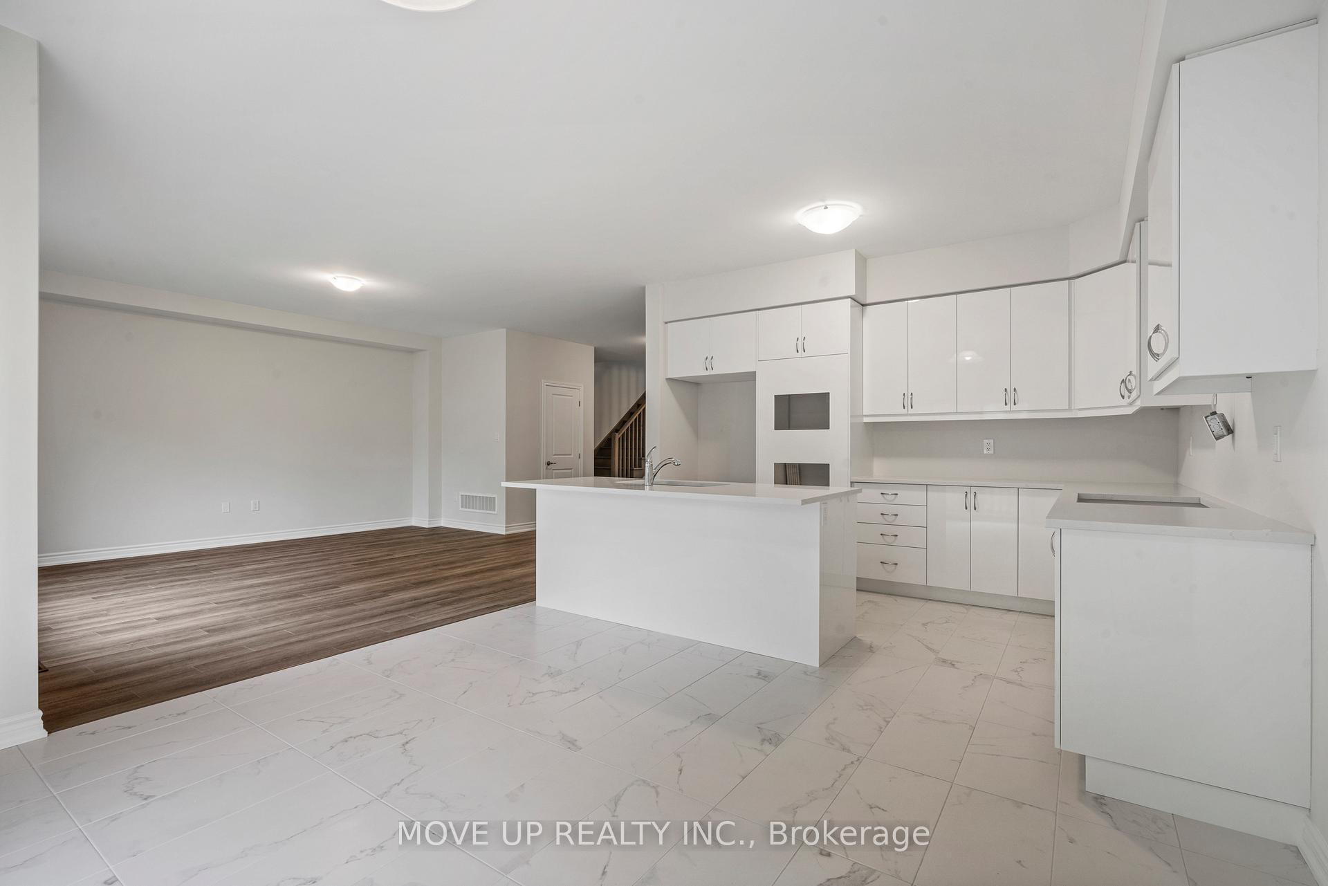 Photo 13 of 325 Beechwood Forest Lane, Gravenhurst, Muskoka (S) — HOMEH