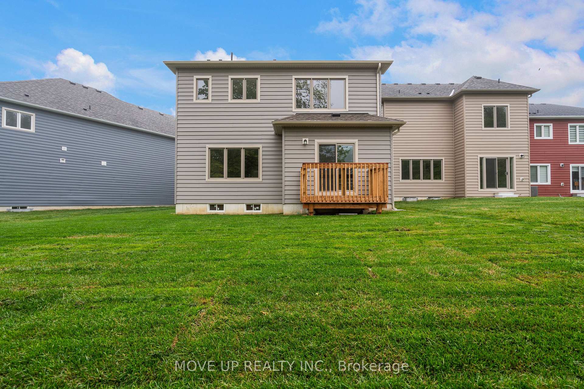 Photo 34 of 325 Beechwood Forest Lane, Gravenhurst, Muskoka (S) — HOMEH