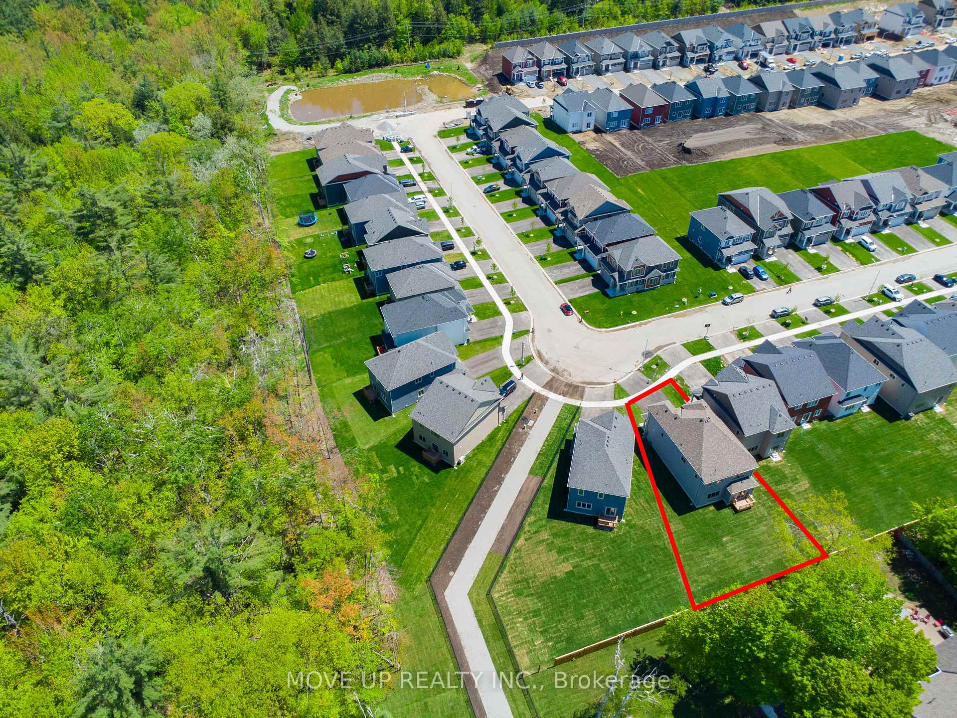 Photo 37 of 325 Beechwood Forest Lane, Gravenhurst, Muskoka (S) — HOMEH
