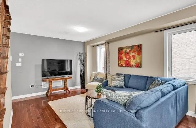 Photo 8 of 15 Megan Crescent, Barrie, Ardagh — HOMEH