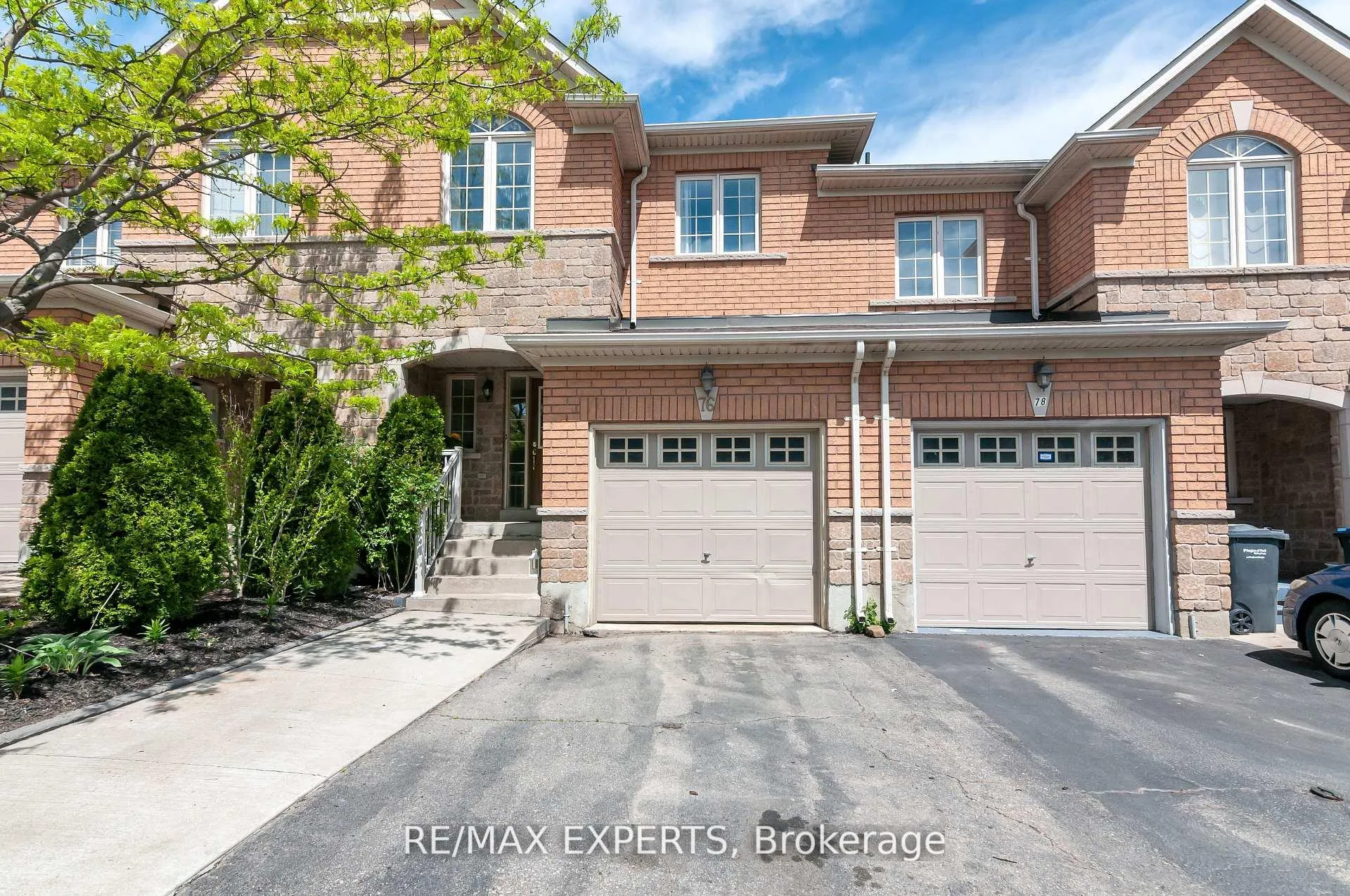 Photo 1 of 76 Eagle Trace Drive, Brampton, Sandringham-Wellington — HOMEH