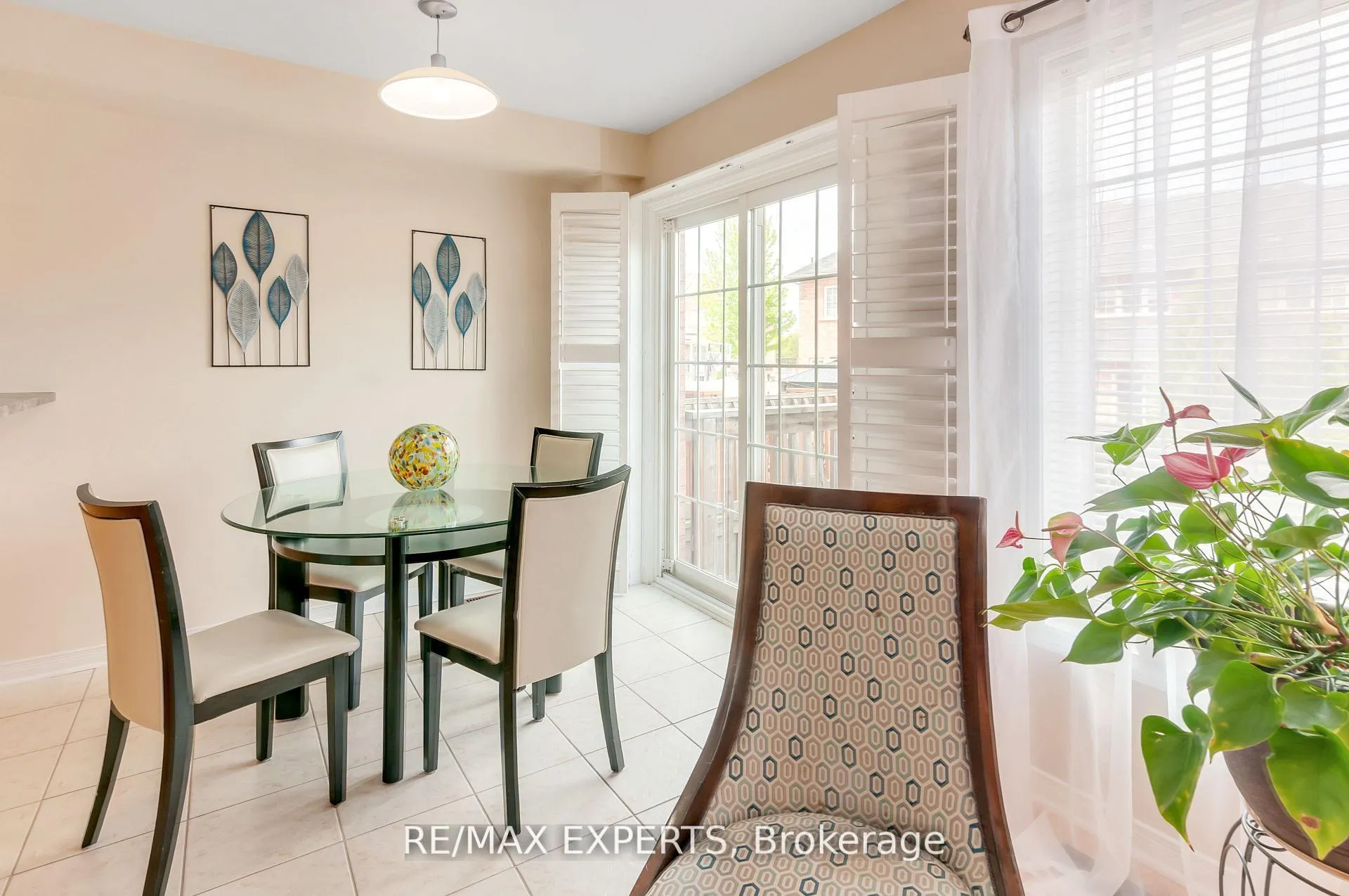 Photo 12 of 76 Eagle Trace Drive, Brampton, Sandringham-Wellington — HOMEH