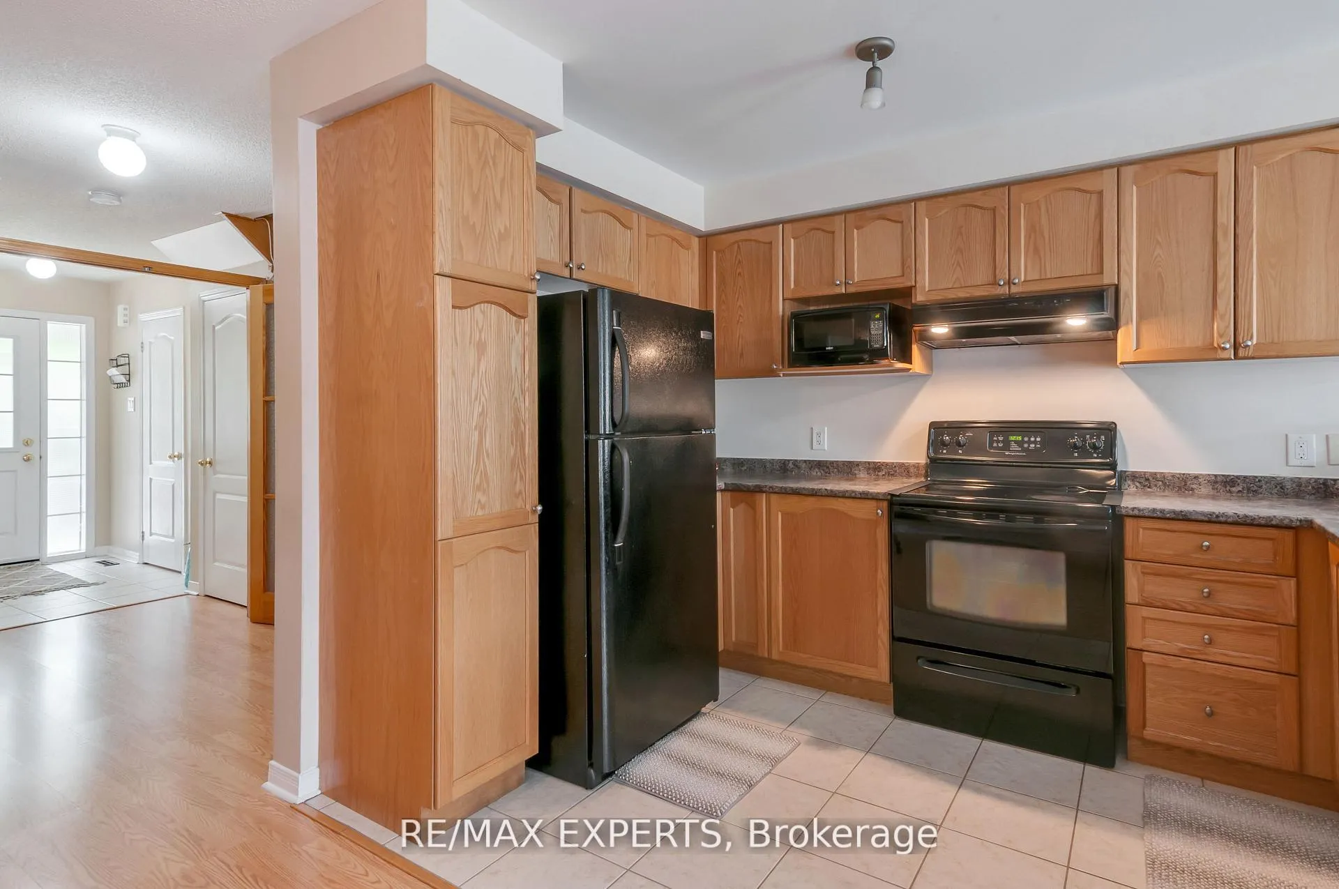 Photo 17 of 76 Eagle Trace Drive, Brampton, Sandringham-Wellington — HOMEH