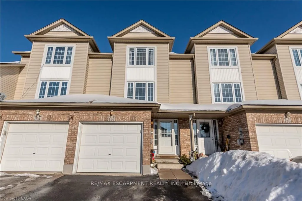 Photo 37 of 136 Donnenwerth Drive, Kitchener — HOMEH