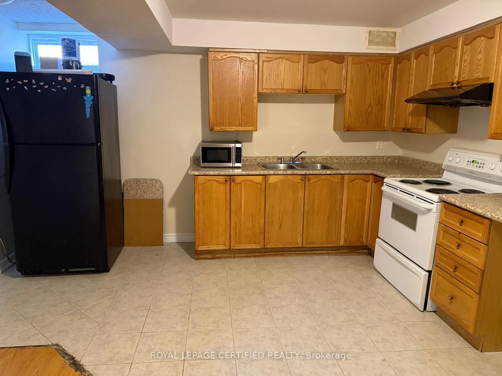 Photo 7 of Unit Lower, 88 Williamson Drive, Brampton, Fletcher's Meadow — HOMEH