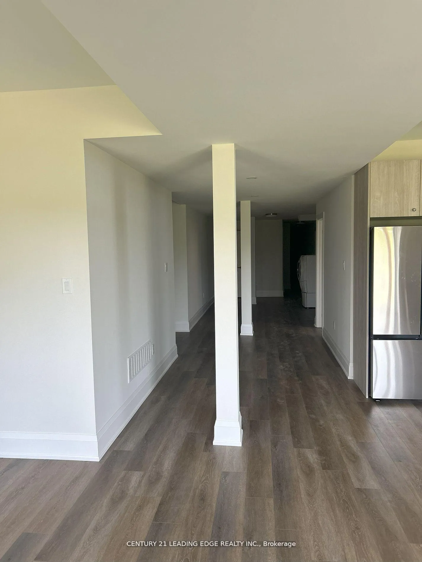 Photo 5 of 527 Kleinburg Summit Way, Vaughan, Kleinburg — HOMEH