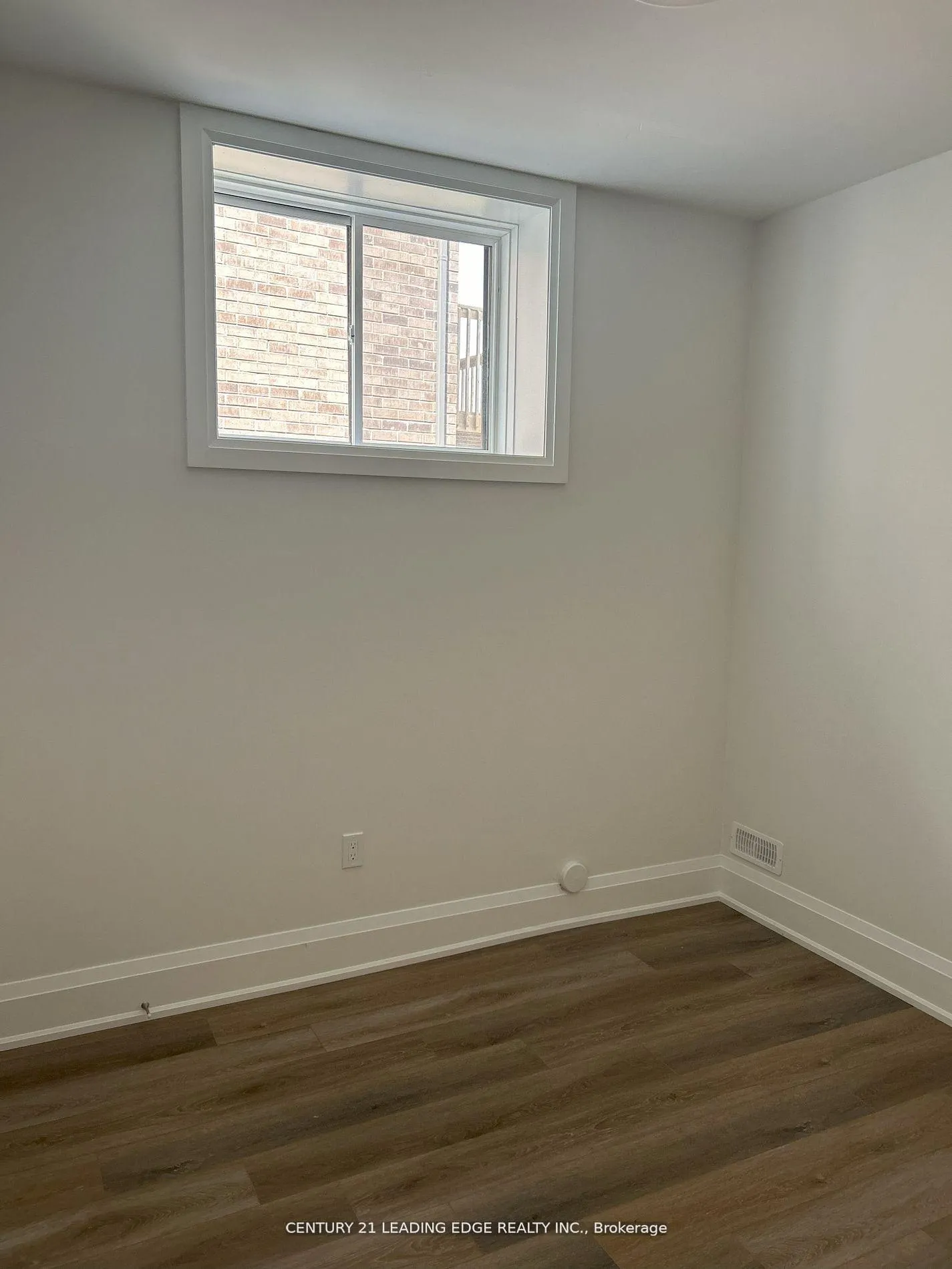 Photo 12 of 527 Kleinburg Summit Way, Vaughan, Kleinburg — HOMEH