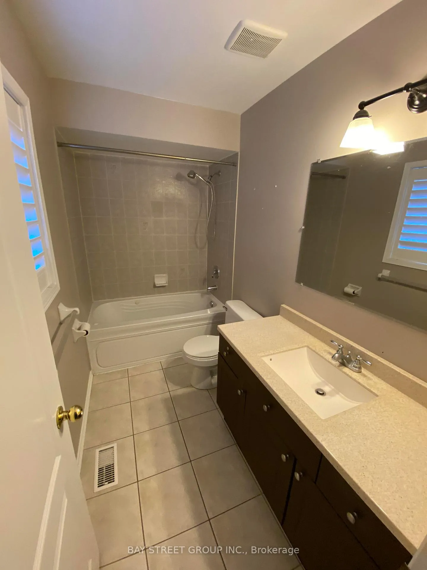 Photo 7 of 94 Handley Crescent, Ajax, South East — HOMEH