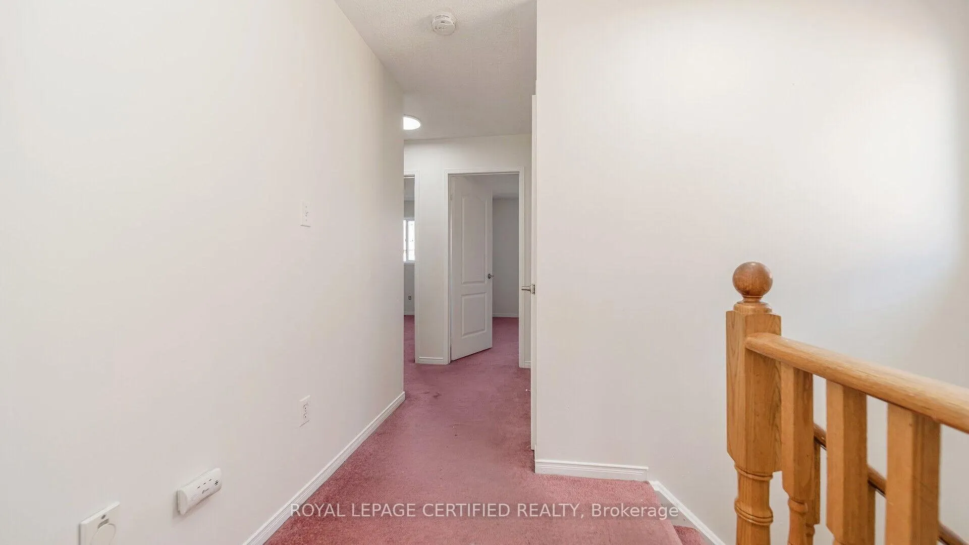 Photo 16 of 6 Hillsburgh Drive, Brampton, Fletcher's Meadow — HOMEH