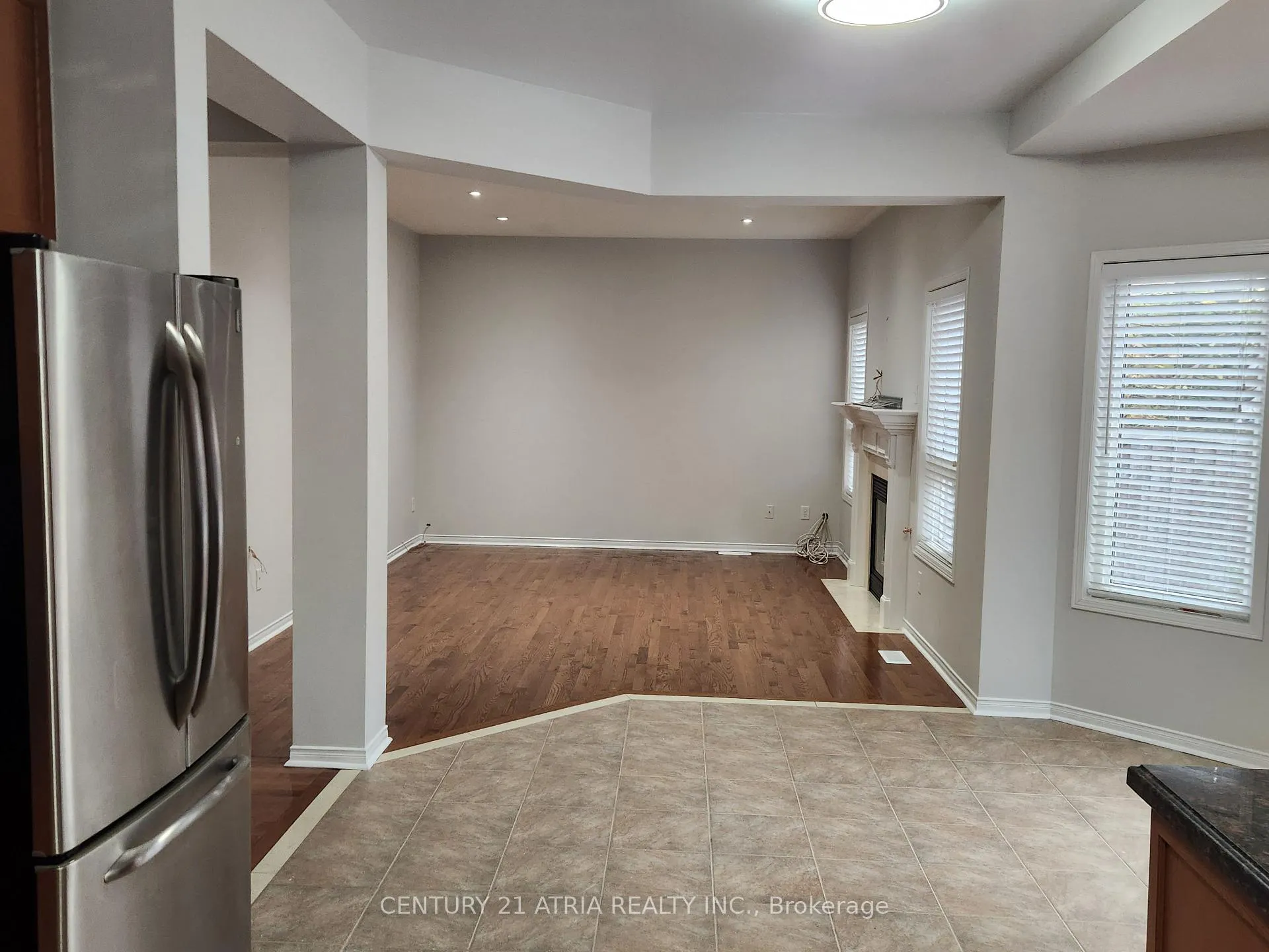Photo 10 of 88 Warnford Circle, Ajax, Northeast Ajax — HOMEH