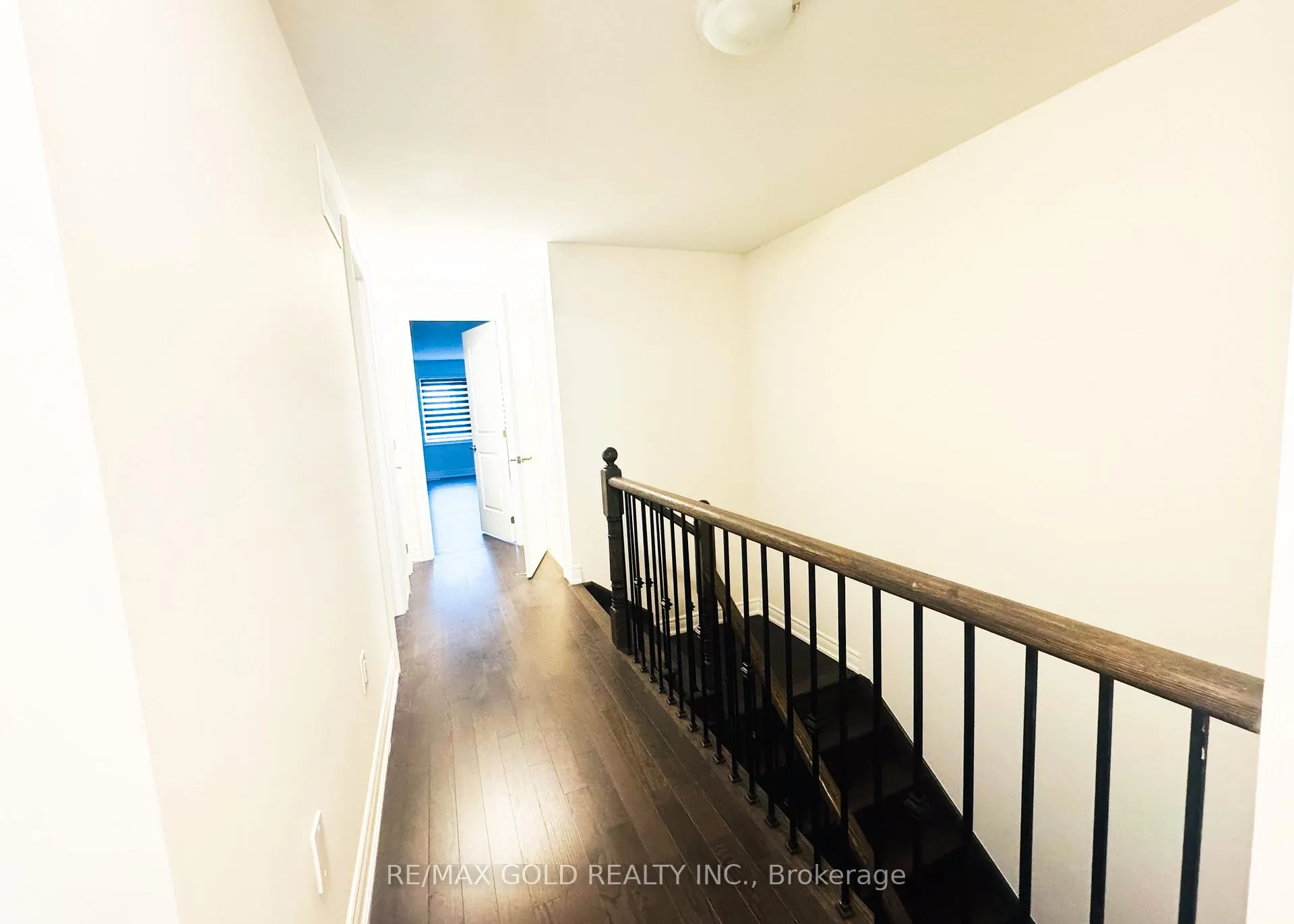 Photo 7 of 74 Grassbank Road, Brampton, Sandringham-Wellington North — HOMEH