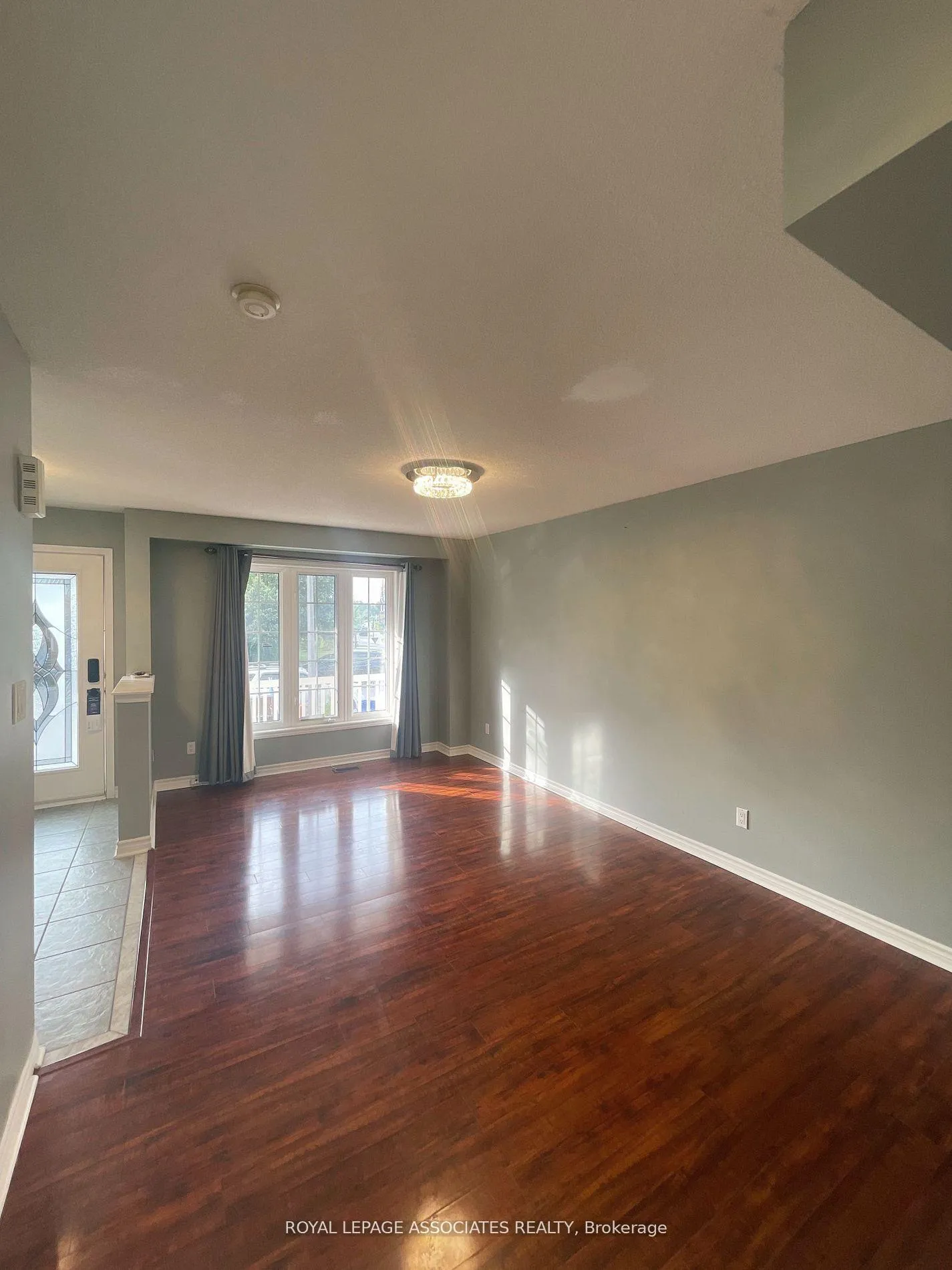 Photo 2 of 1608 Avonmore Square, Pickering, Town Centre — HOMEH