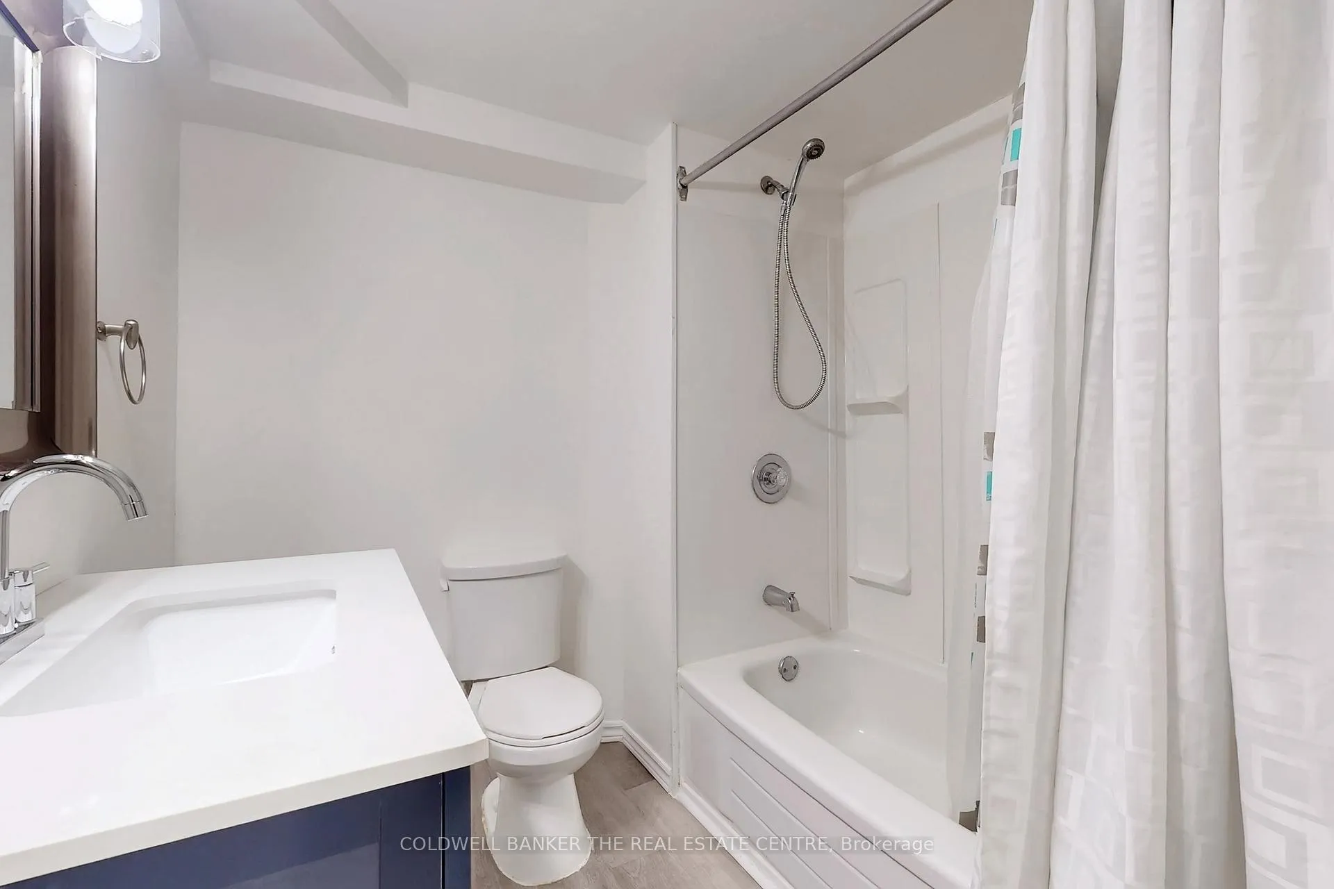 Photo 24 of 32 Hollingshead Drive, Aurora, Aurora Village — HOMEH