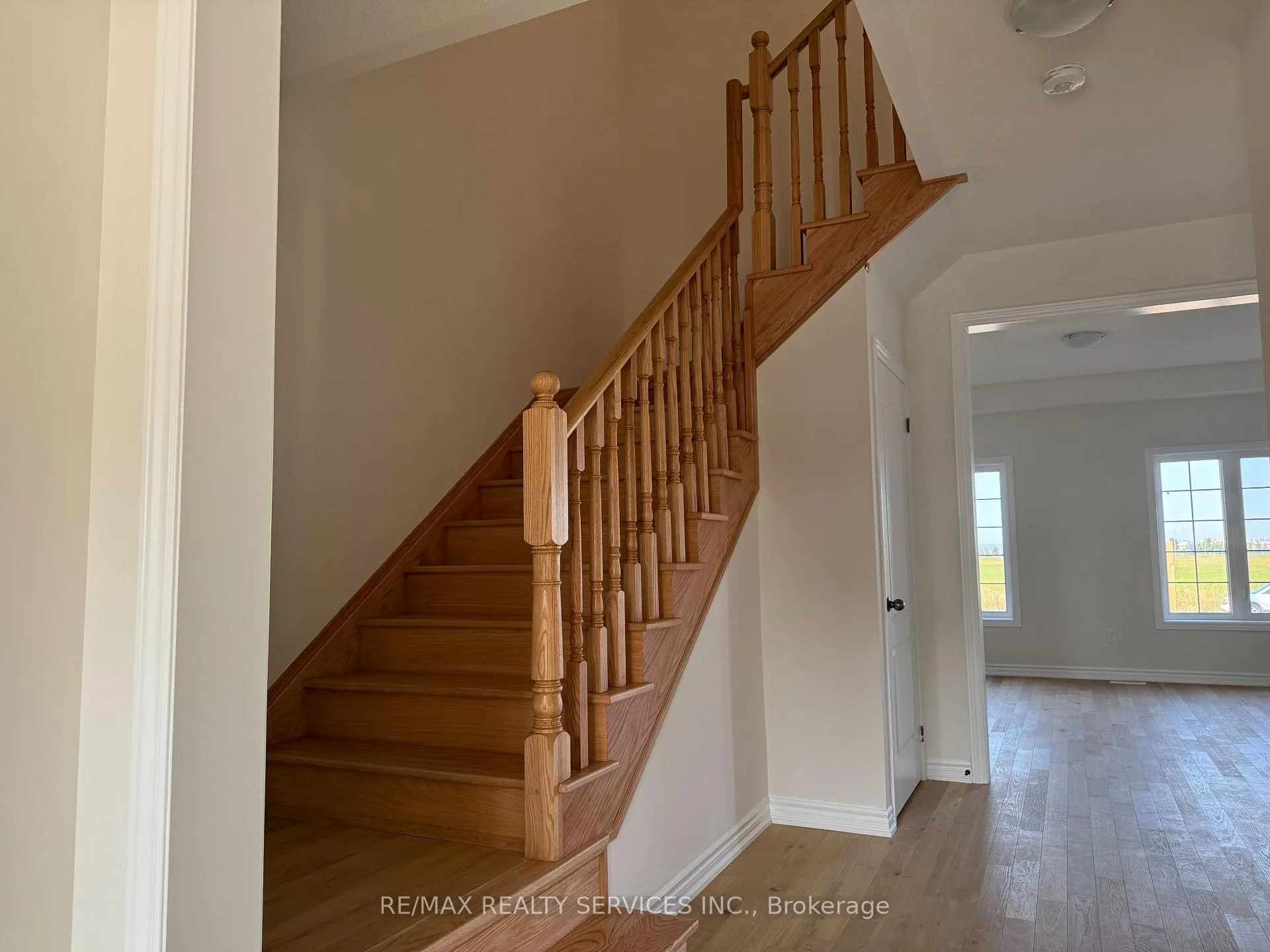 Photo 14 of 45 Fenn Crescent, New Tecumseth, Rural New Tecumseth — HOMEH
