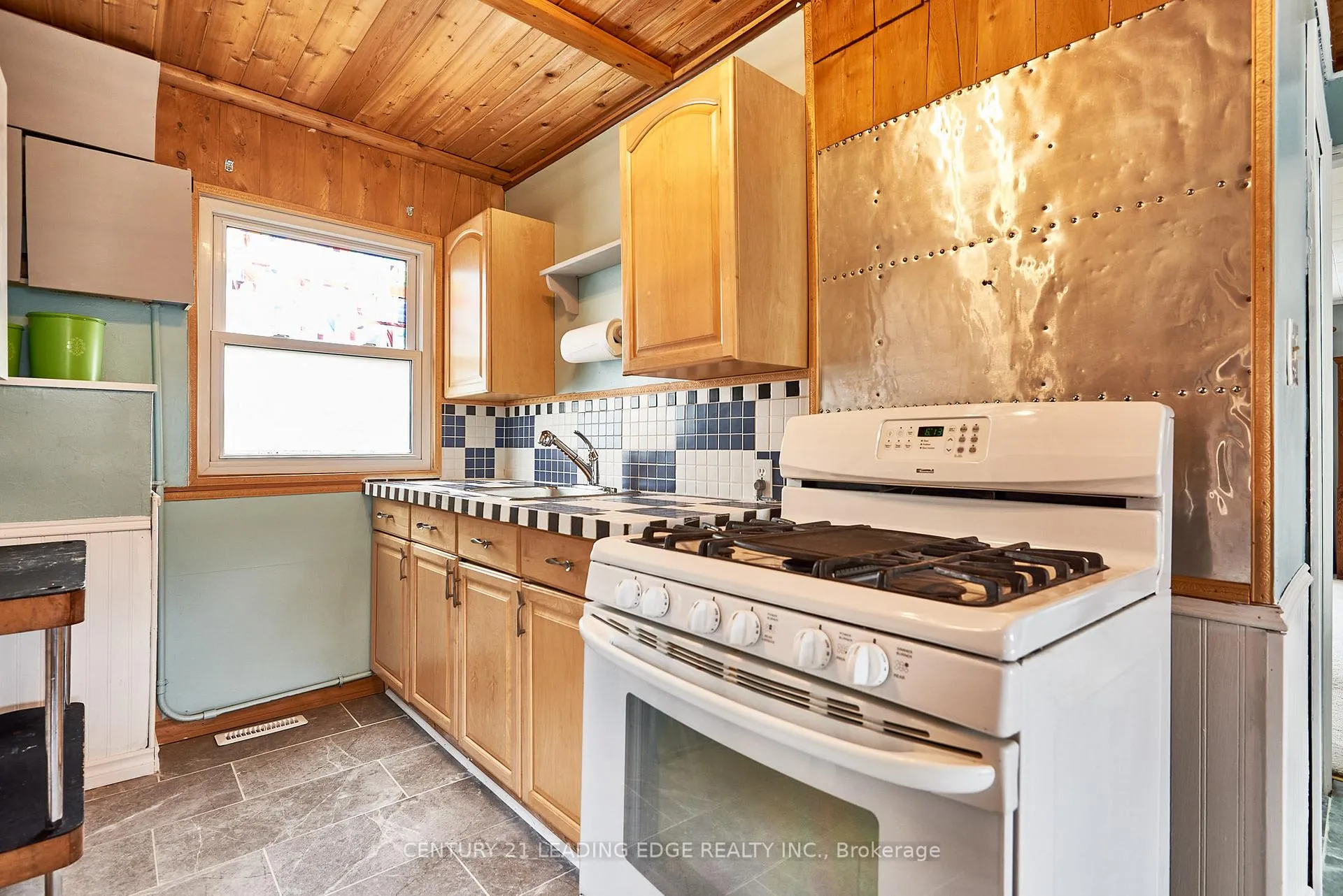 Photo 11 of 64 Cedar Street, Ajax, Central — HOMEH
