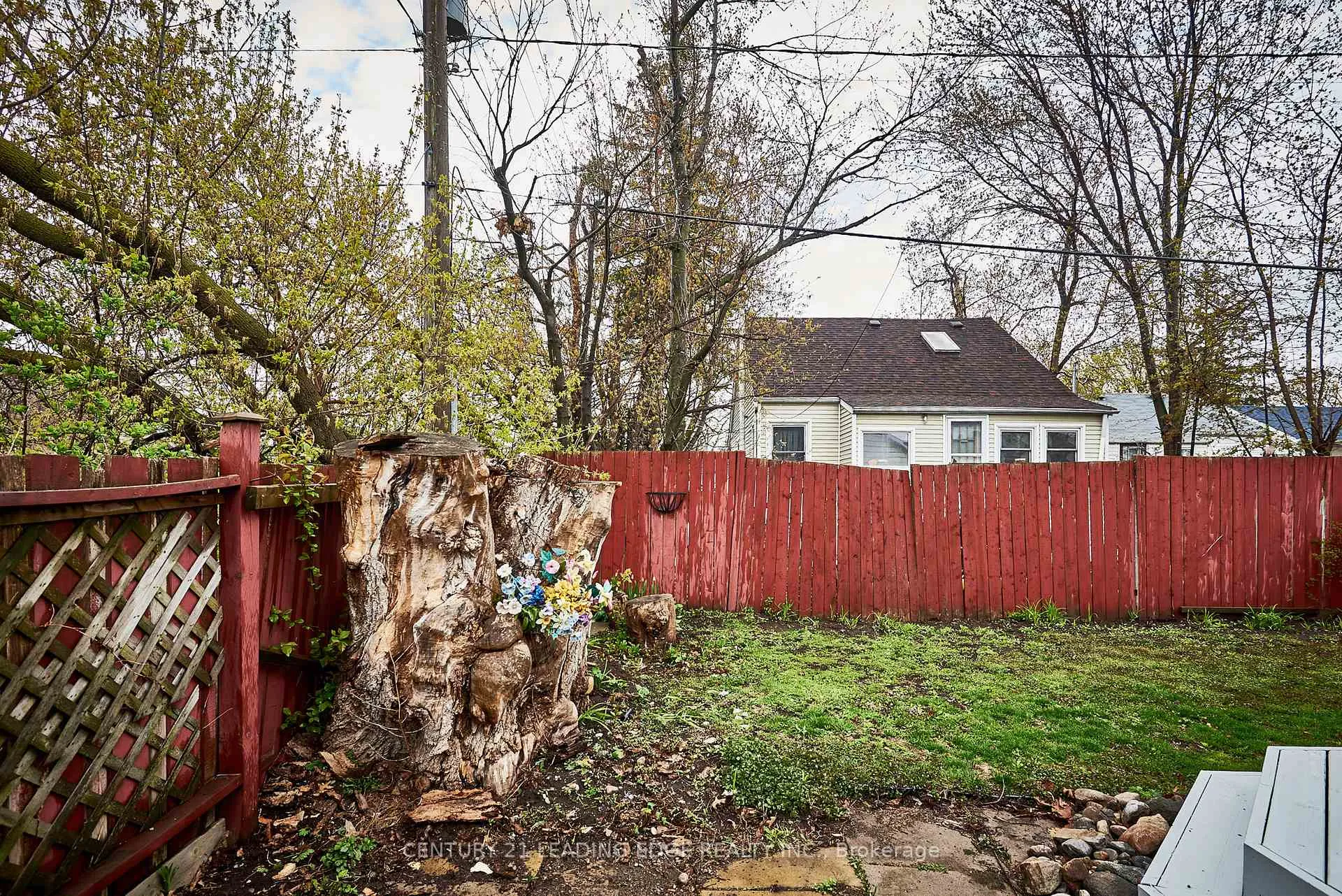 Photo 25 of 64 Cedar Street, Ajax, Central — HOMEH