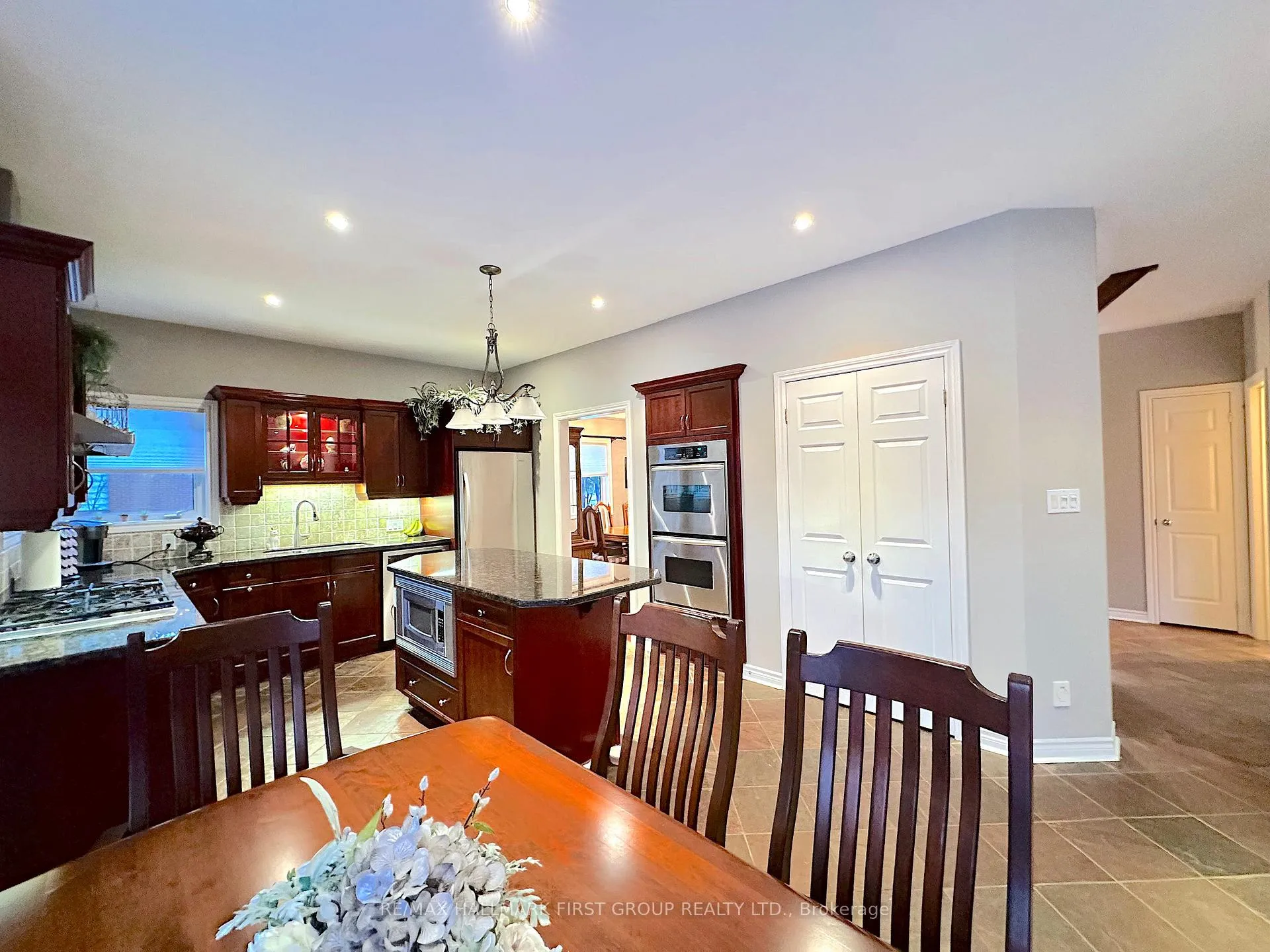 Photo 11 of 1499 Rougemount Drive, Pickering, Rougemount — HOMEH