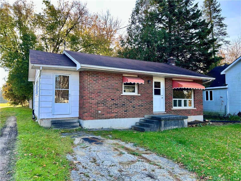 Photo 1 of 680206 Side Road 30, Chatsworth — HOMEH