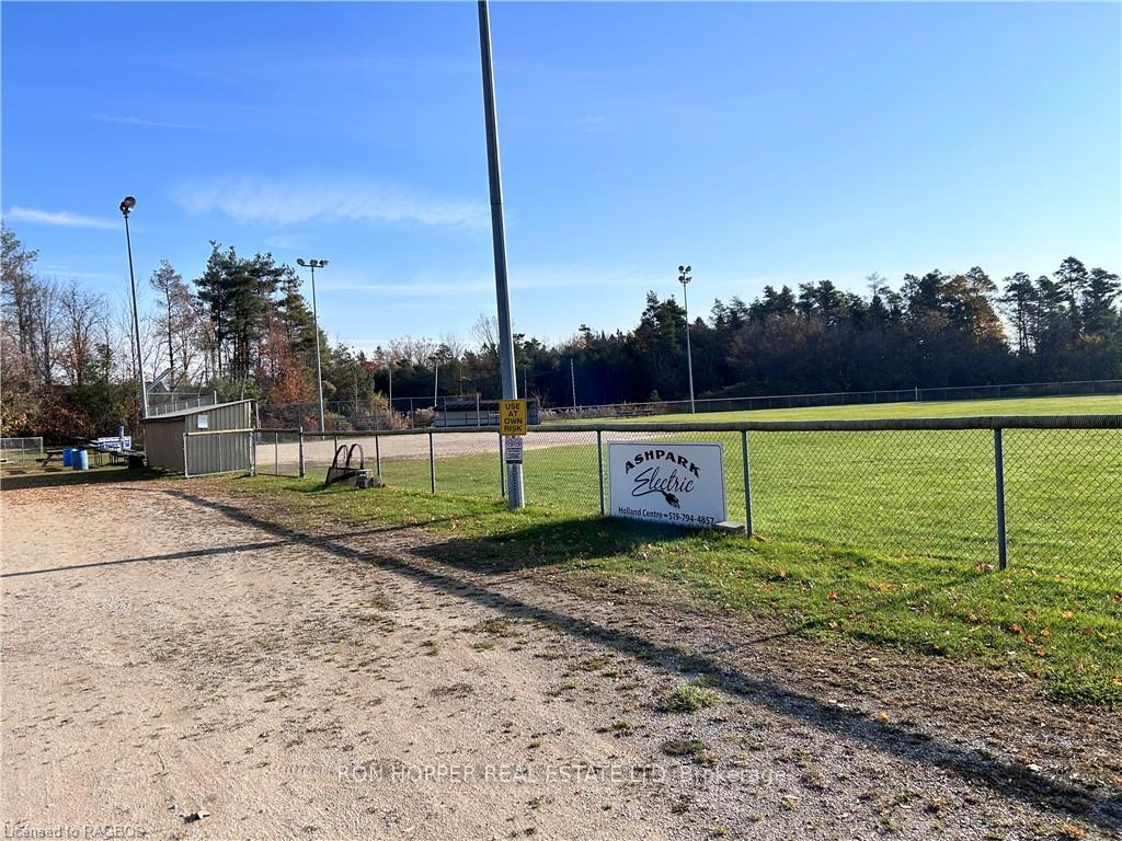 Photo 17 of 680206 Side Road 30, Chatsworth — HOMEH
