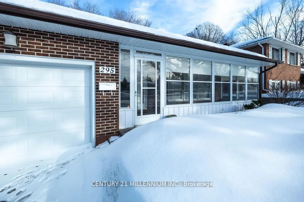 Photo 4 of 295 Duckworth Street, Barrie, Grove East — HOMEH