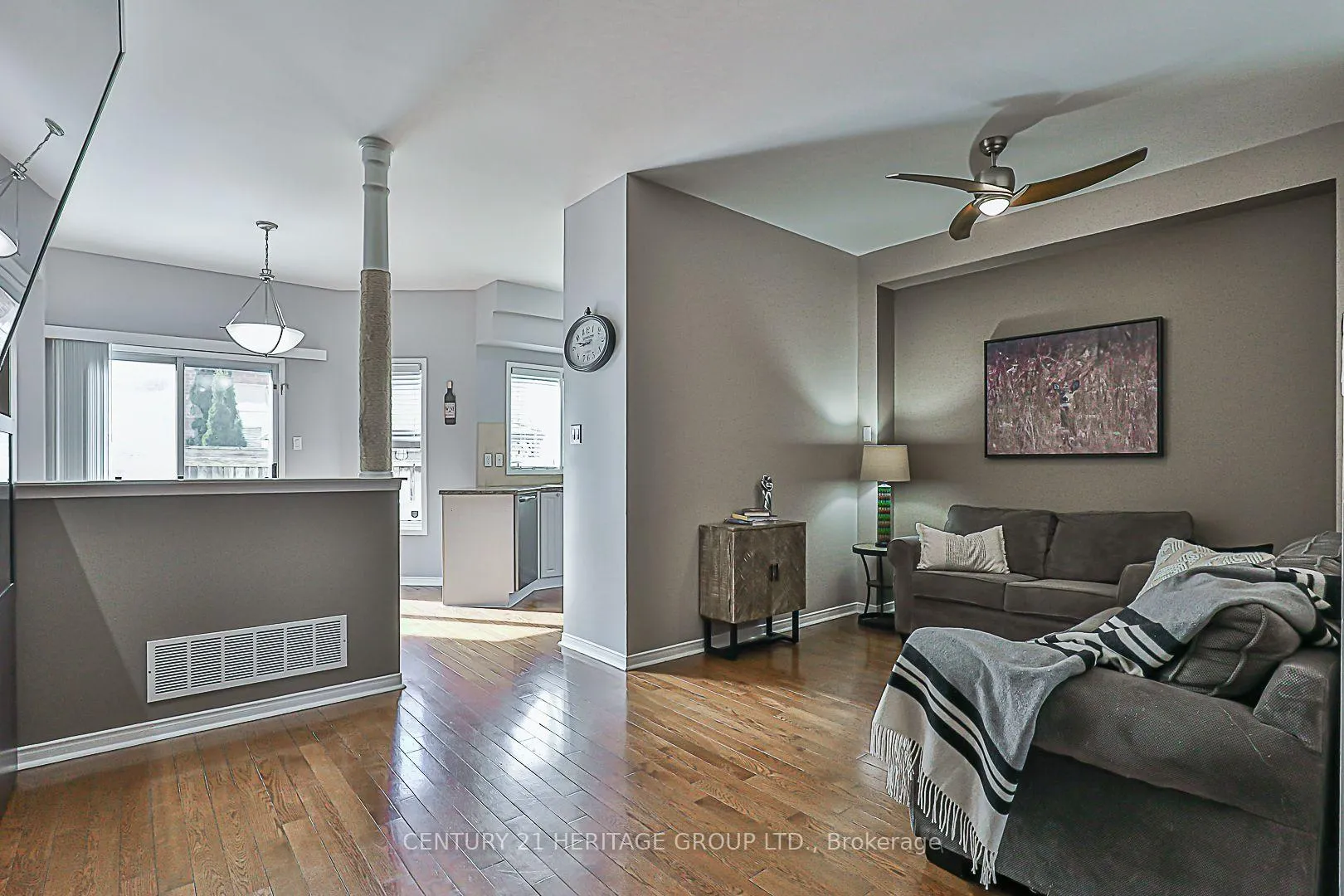 Photo 6 of 180 Blue Willow Drive, Vaughan, East Woodbridge — HOMEH