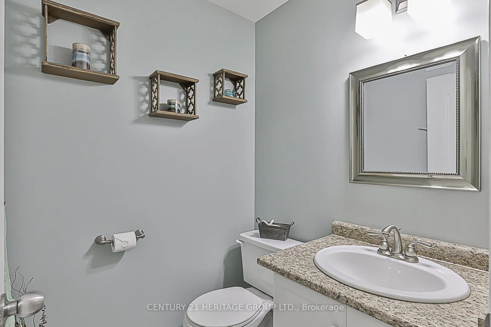 Photo 19 of 180 Blue Willow Drive, Vaughan, East Woodbridge — HOMEH