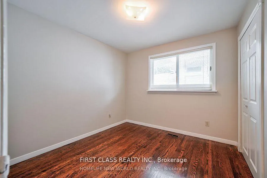 Photo 5 of 24 Markhaven Road, Markham, Unionville — HOMEH