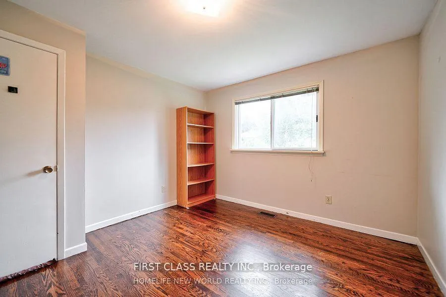 Photo 6 of 24 Markhaven Road, Markham, Unionville — HOMEH