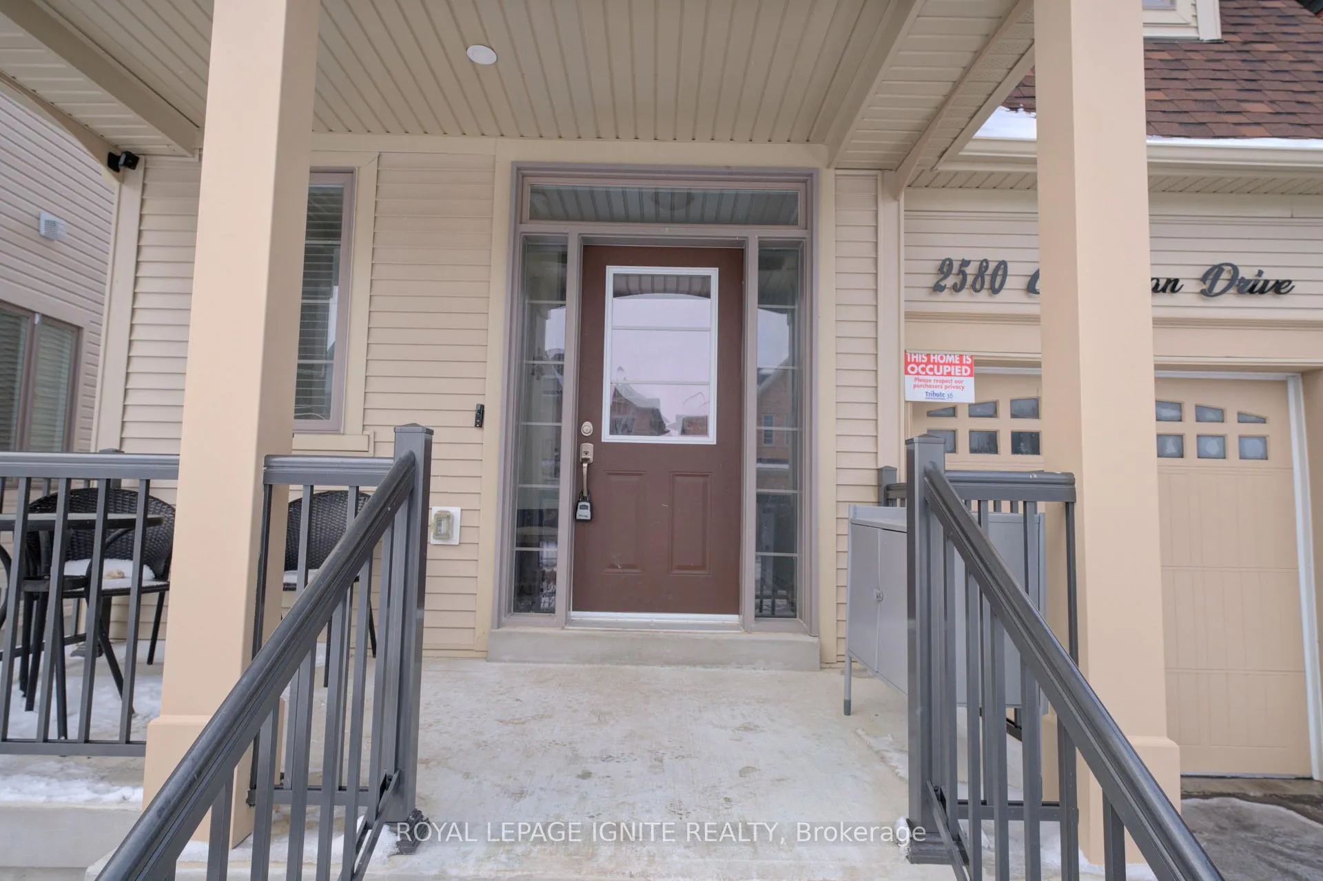Photo 2 of 2580 Craftsman Drive, Oshawa, Windfields — HOMEH