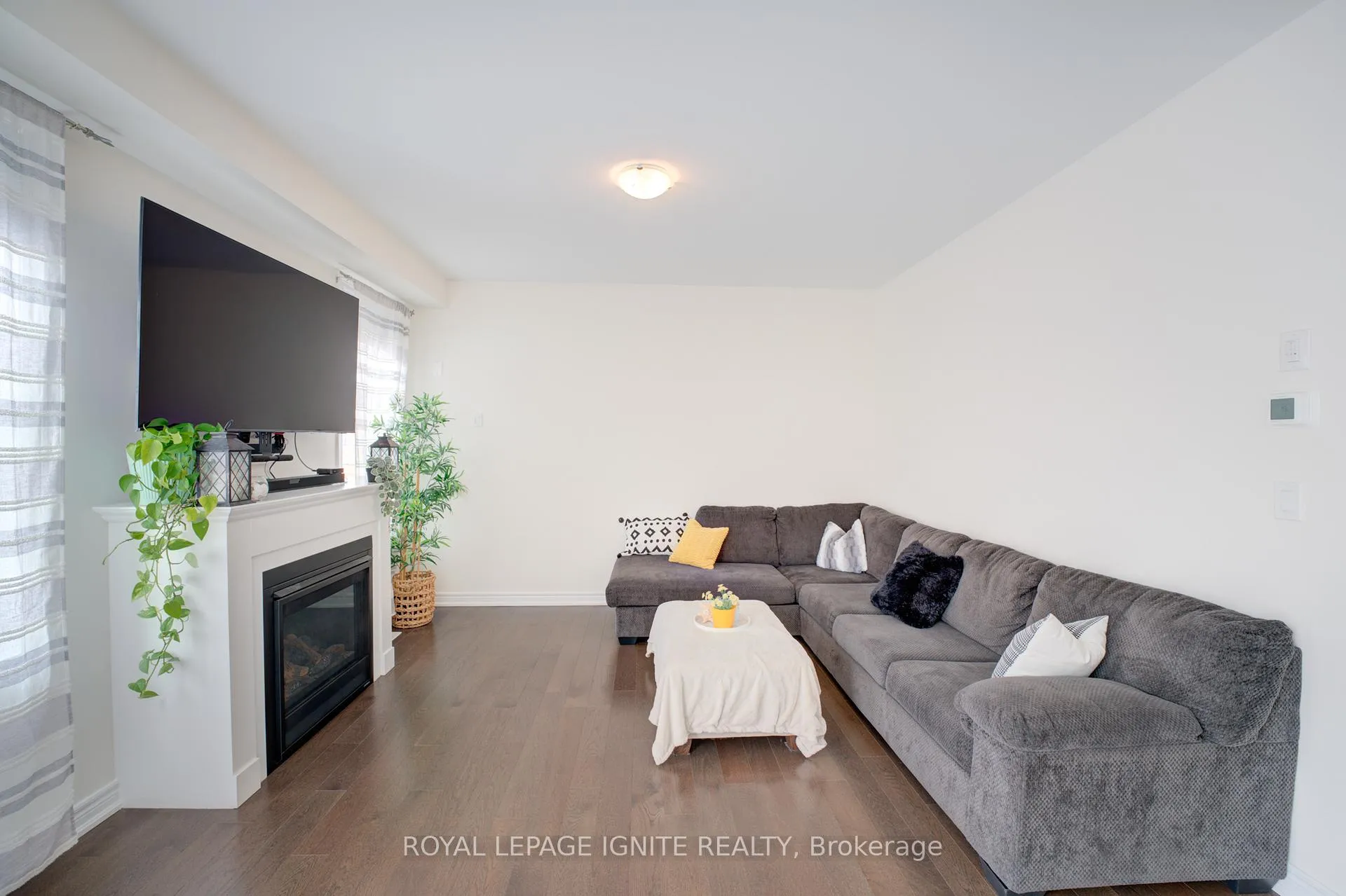 Photo 14 of 2580 Craftsman Drive, Oshawa, Windfields — HOMEH