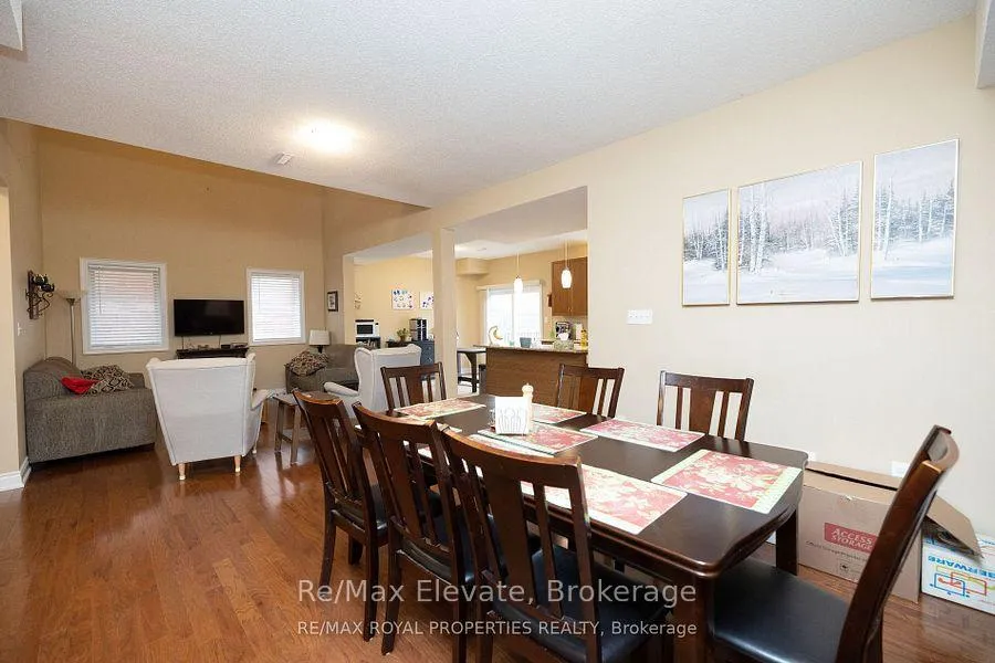 Photo 7 of 4 Trotter Court, Barrie, Holly — HOMEH