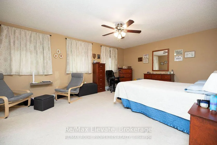 Photo 19 of 4 Trotter Court, Barrie, Holly — HOMEH