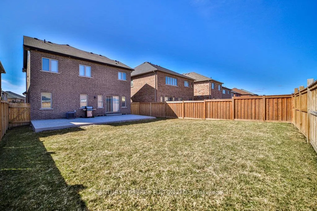 Photo 4 of 1006 Cole Street, Innisfil, Alcona — HOMEH
