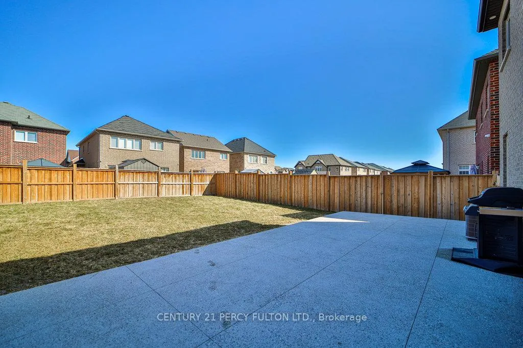 Photo 5 of 1006 Cole Street, Innisfil, Alcona — HOMEH